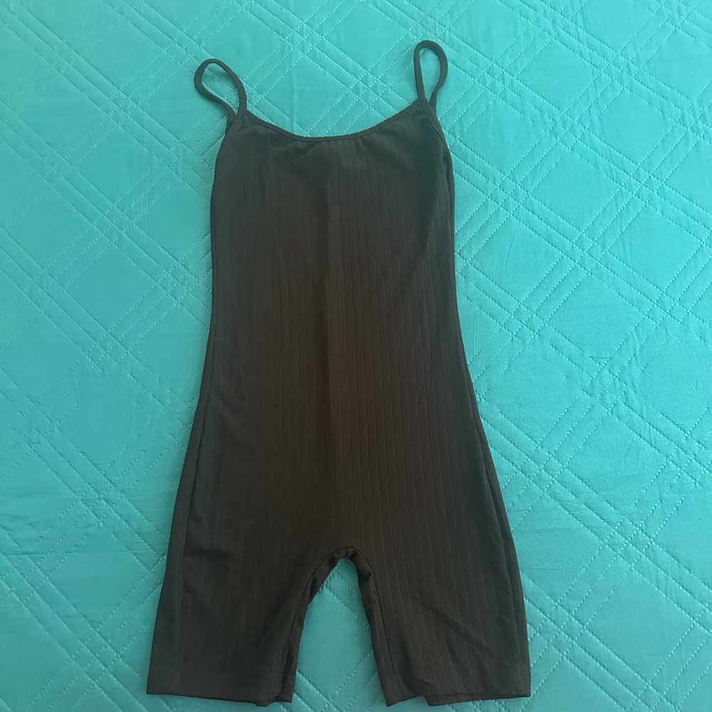 Black Capella Sleeveless Romper Size Small